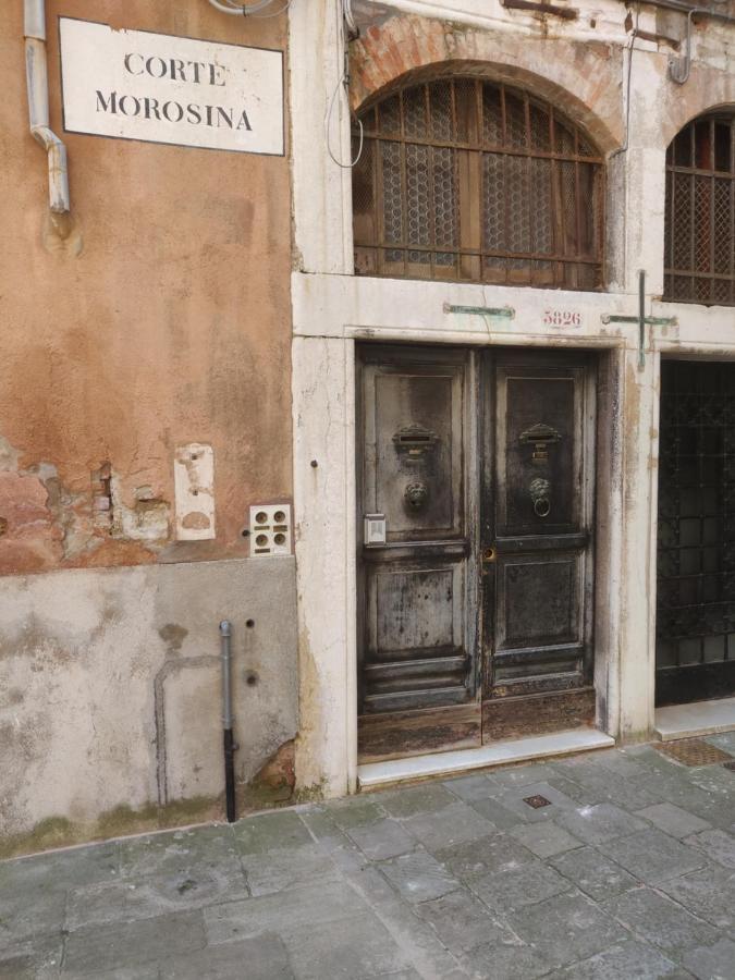 Charming Large Palazzo In Center For Up To 9 People * Venetië